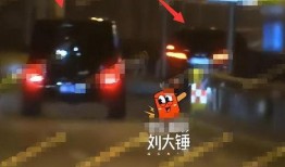 大锤爆料最新视频下载,独家爆料背后的精彩瞬间